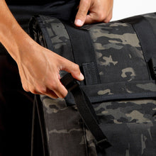Load image into Gallery viewer, The Fitzroy : Black Camo
